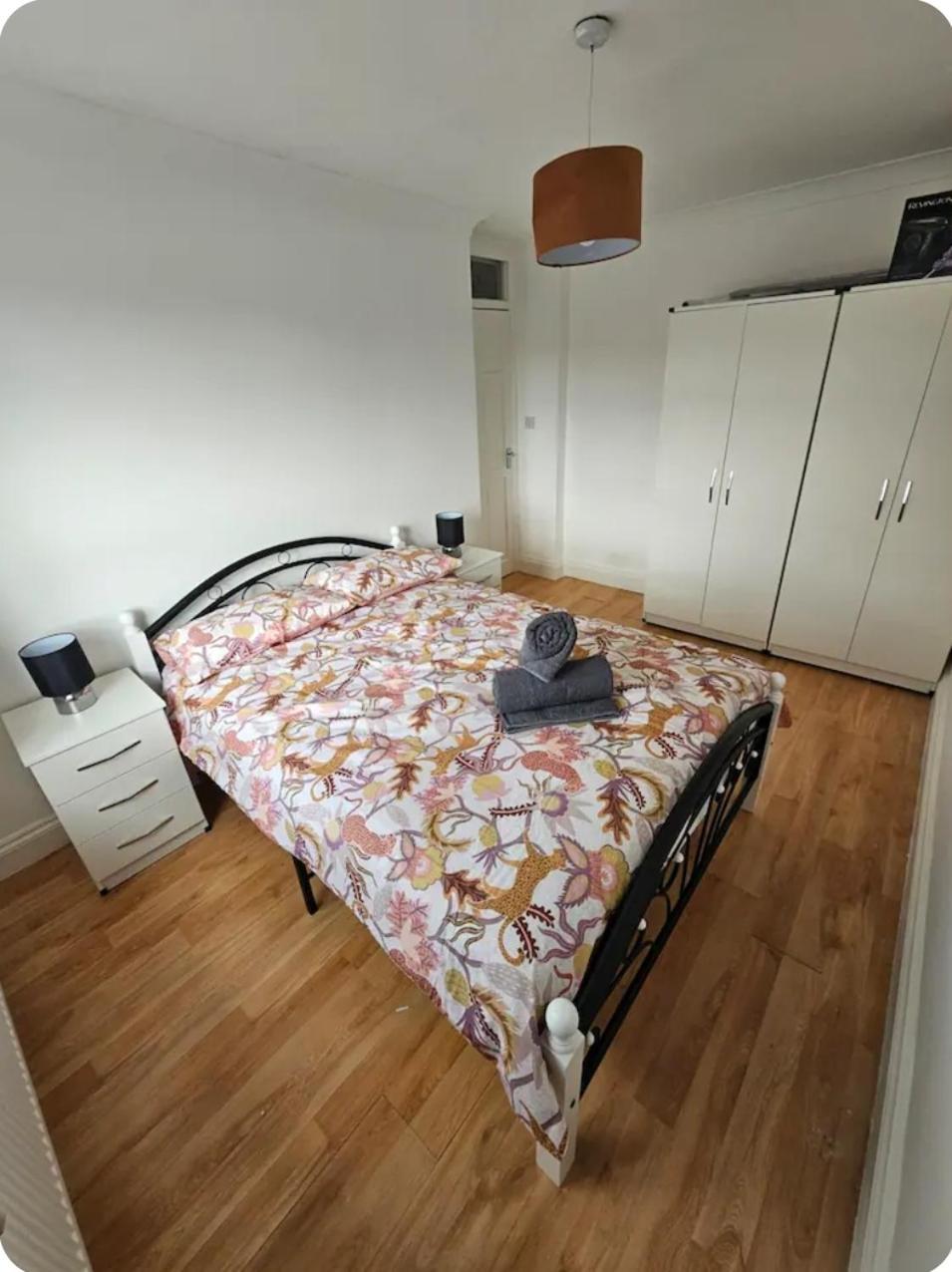 Appartement New Flat Next The Tube And Connections To The Centre à Londres Extérieur photo